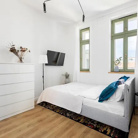 Homewell Apartments Poznanska Exterior photo